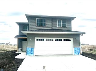 6273 86th Ave S, Horace, ND 58047