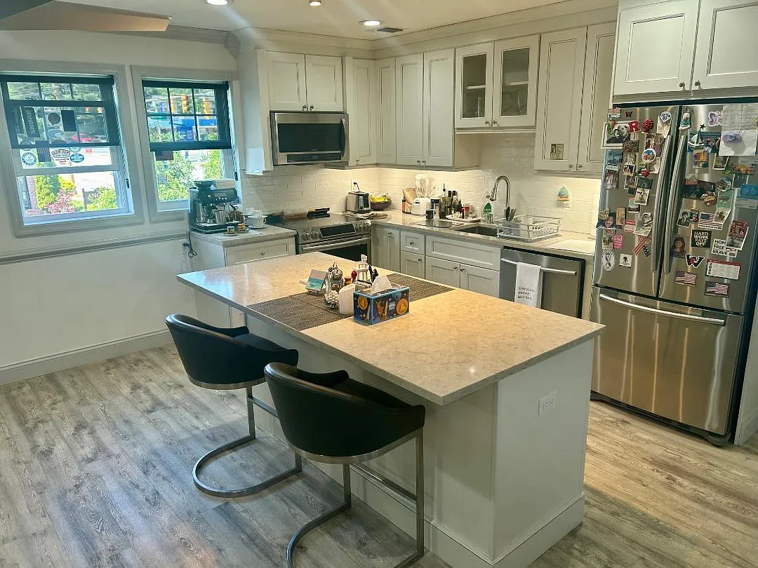 1 bed, 900 sqft, $3,100 — Photo 1