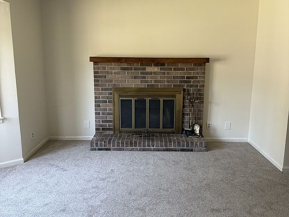 5th image of 111 Hunter Ct