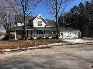 204 Columbia St, Oconto Falls, WI 54154