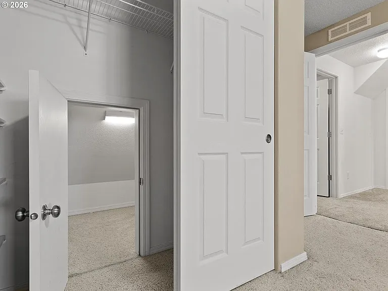 608 SE 15th Ave — Photo 13