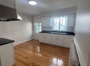 648 South St APT 1, Roslindale, MA 02131