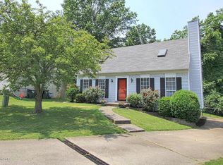 4504 Old Watterson Dr, Jeffersontown, KY