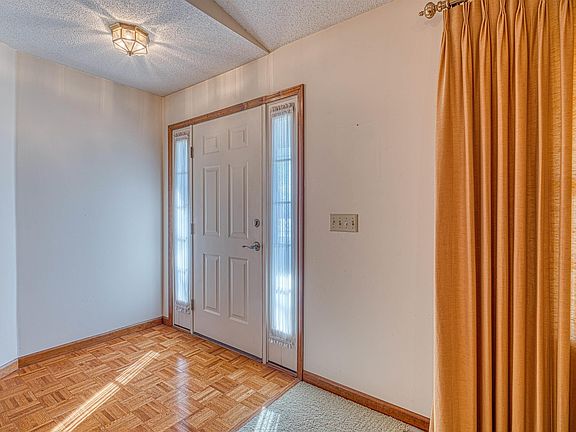 4th image of 5540 Kiowa Cir