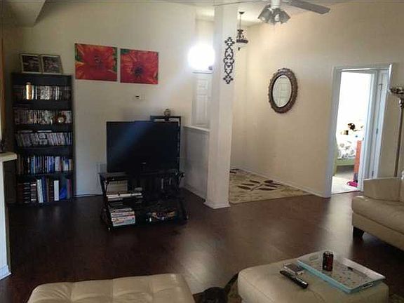 5th image of 1462 Camrose Pl