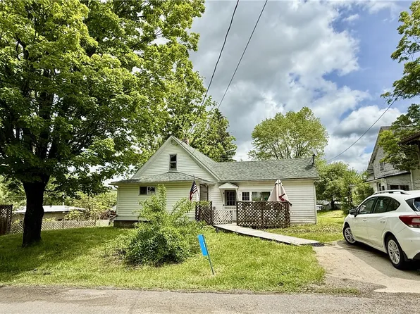 7 Liberty Ave, Rixford, PA 16745