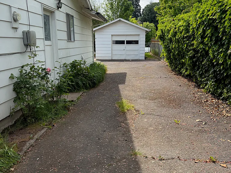 4385 SW 202nd Ave — Photo 5