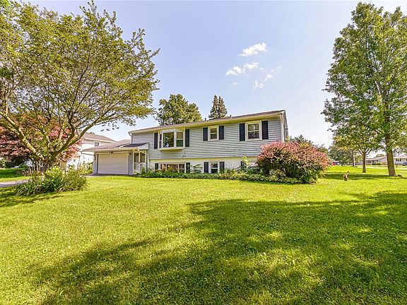 4th image of 35 Lori Ln