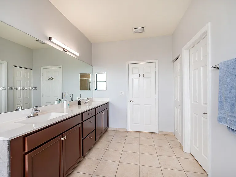 25006 SW 118th Ave — Photo 32