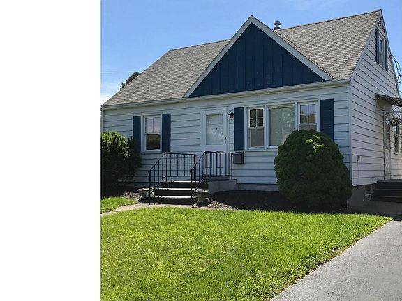 2nd image of 542 Henry St