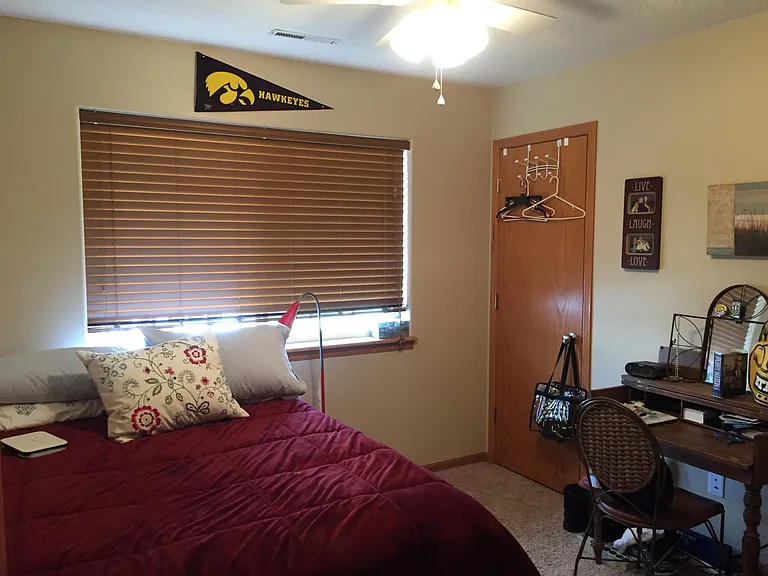Additional bedroom. All bedrooms on the 2nd story.