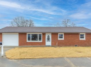 1915 Rocky Ford Rd, Columbus, IN 47203