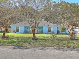 119 Land O Pines Cir, Moncks Corner, SC 29461