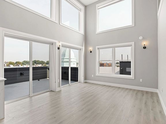 5th image of 1133 E Columbia Ave #2a6eb8b7b