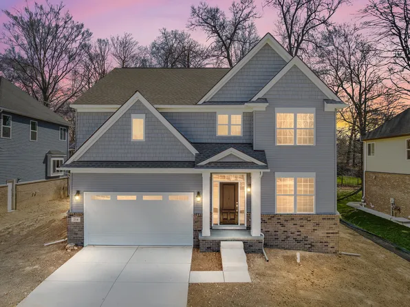 214 Singh Blvd, South Lyon, MI 48178