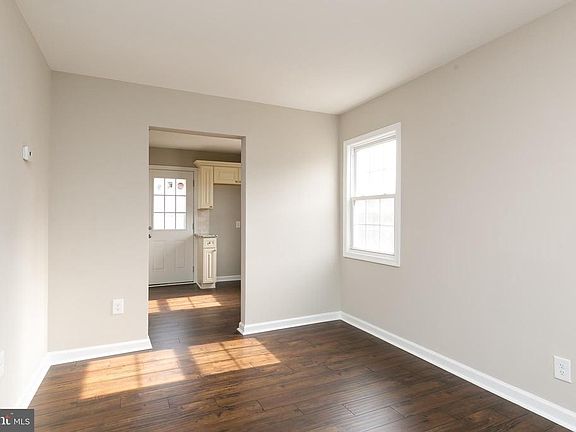 4th image of 516 Laurel Blvd