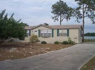 1608 Sunshine Ln, Tavares, FL 32778