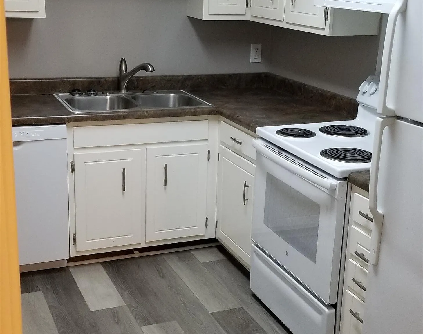 4216 N. Churchway - 8 — Photo 4