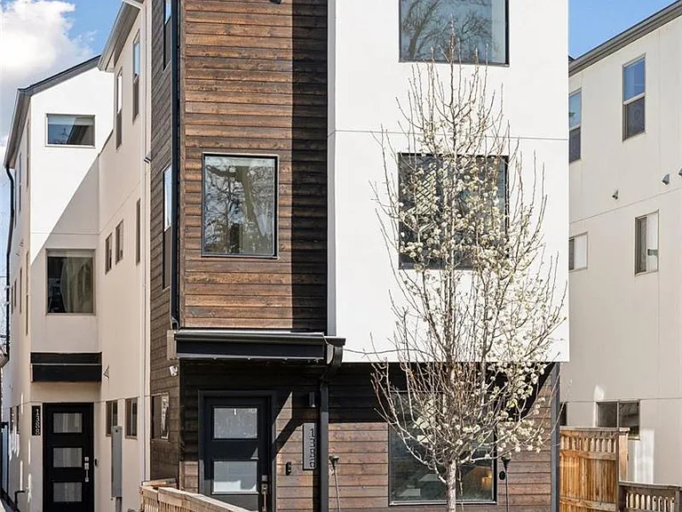 1386 Zenobia St — Photo 3