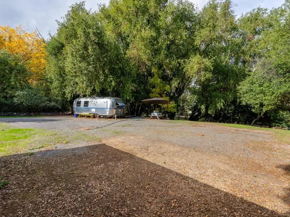 1098 W Standley Street, Ukiah, CA 95482