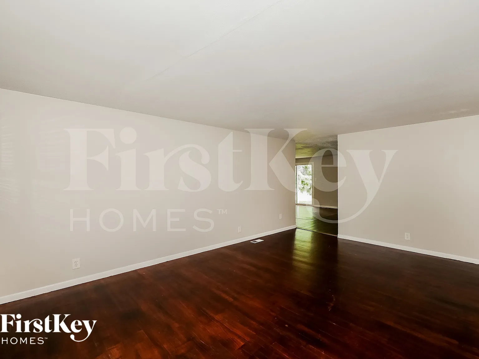 3 bed, 1.0 bath, 1523 sqft, $1,425 — Photo 3
