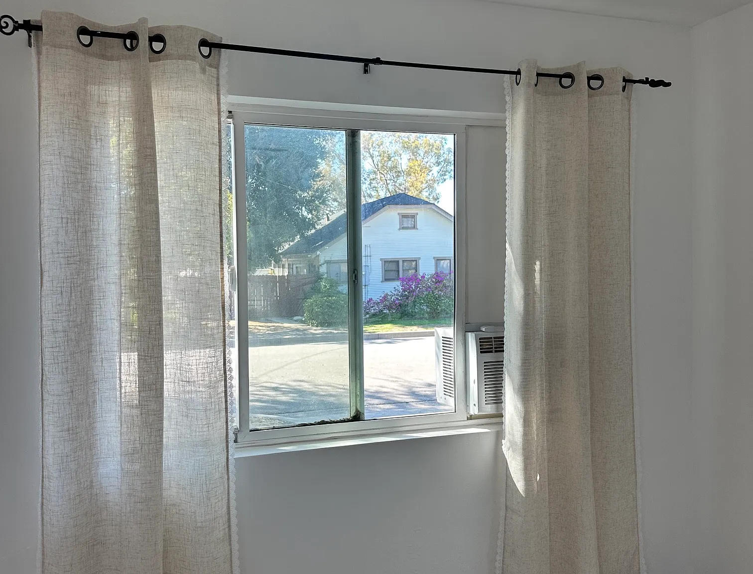 1 bed, $2,300 — Photo 3