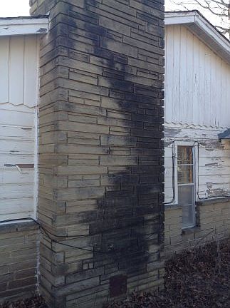 2nd image of 124 E Babock St
