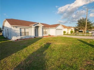 4030 Oak Preserve Dr, Winter Haven, FL 33880