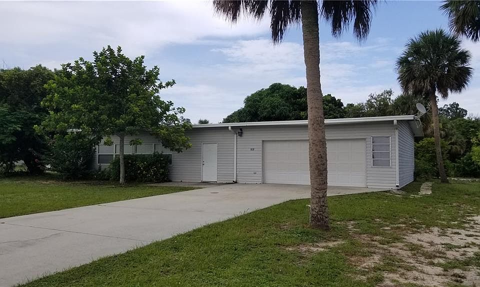 2nd image of 808 Louisiana Ave