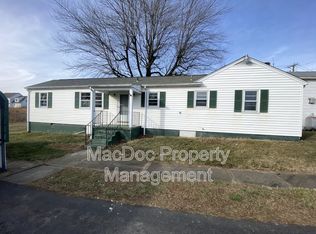 809 Truslow Rd, Fredericksburg, VA 22406