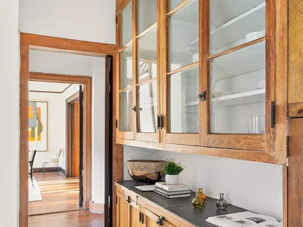 257 West 86th Street image 12 of 16