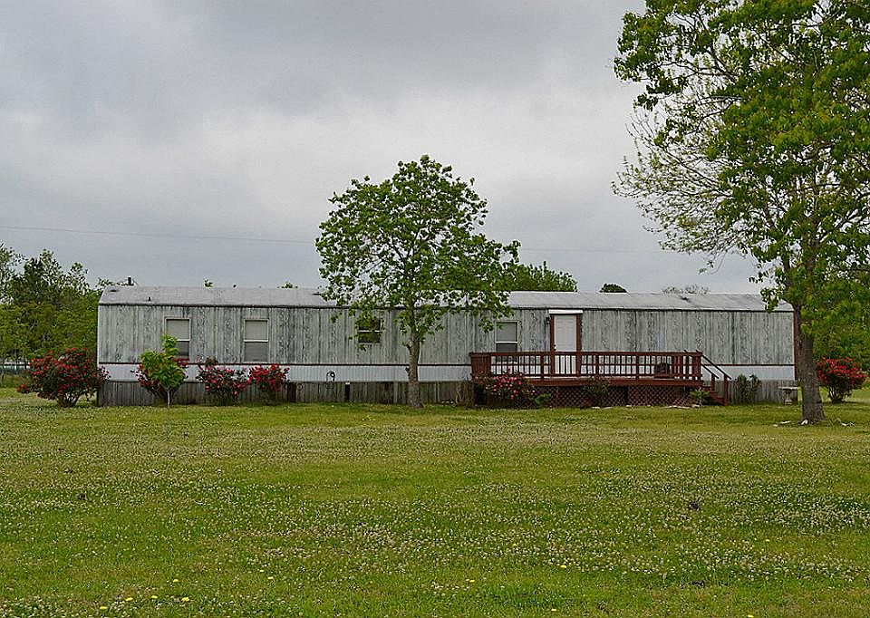 Front view of the property