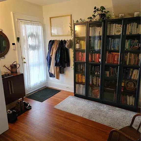 35 Circular Ave — Photo 7