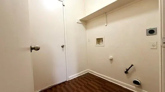 14700 Menifee St — Photo 21