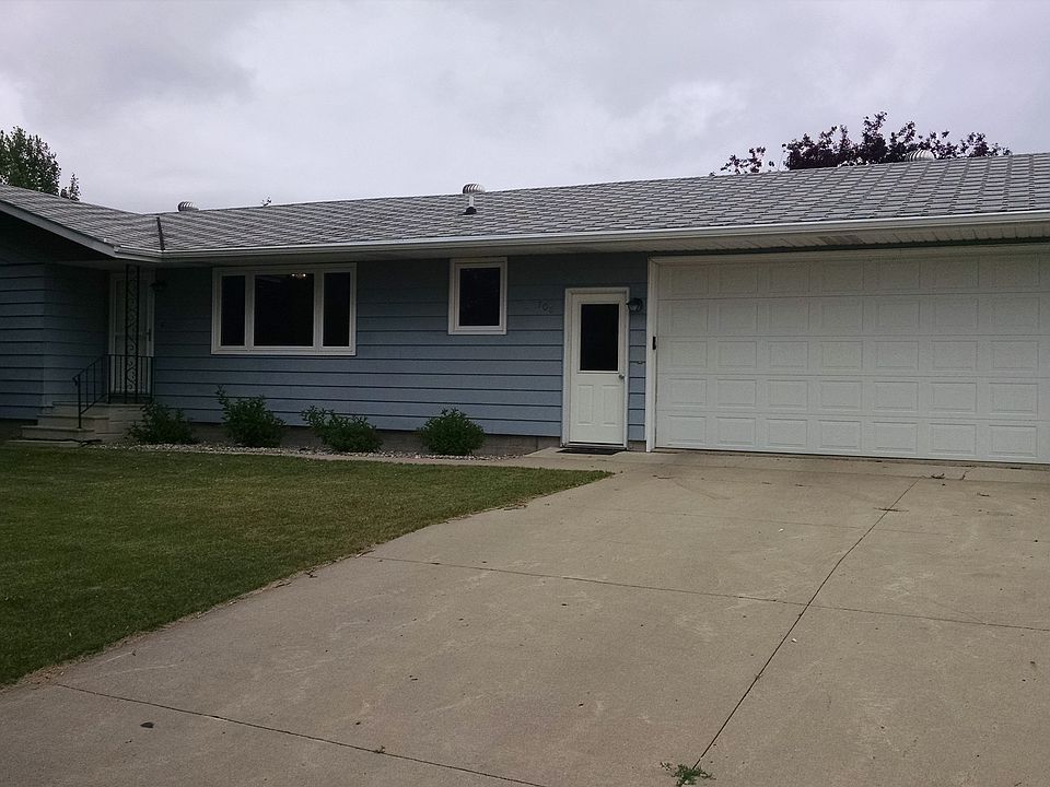 1st image of 708 3rd Ave NE