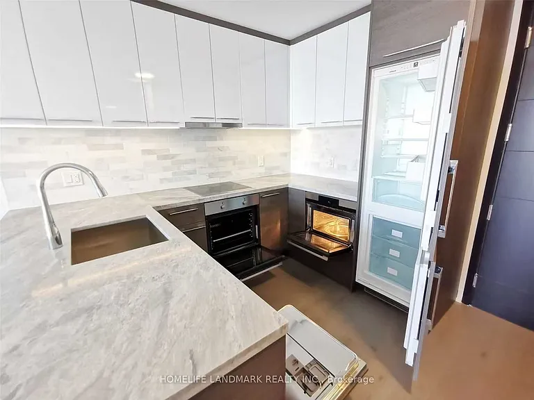 488 University Ave #3111 — Photo 7