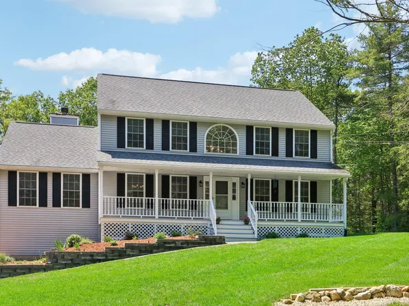 17 Opal Drive, Danville, NH 03819