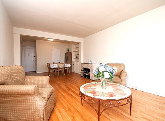 3rd image of 325 Main St APT 6J
