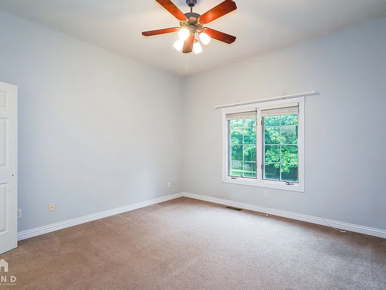 3253 Kickapoo Ave — Photo 15