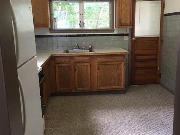 841 W Wood St #845, Coal Township, PA 17866