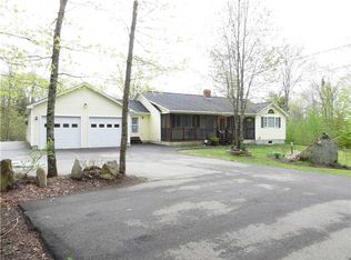 4 Stone Hedge Dr, Windsor, ME 04363