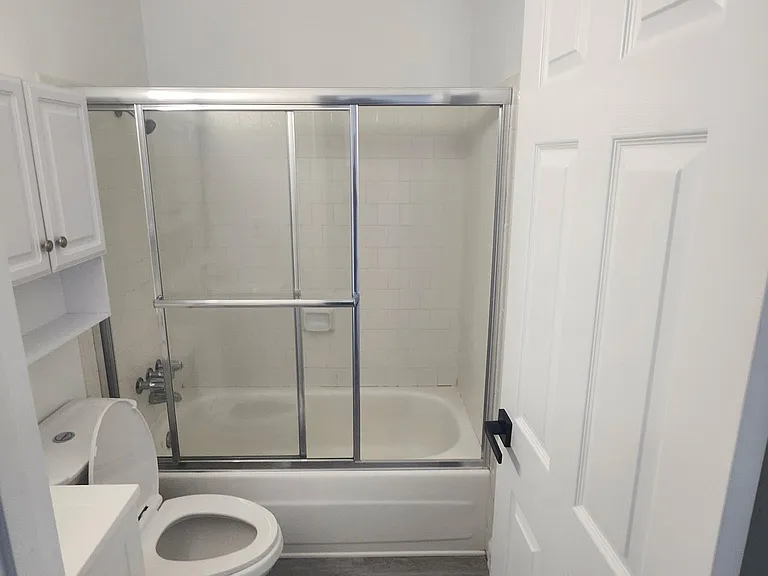 924 Kensington St #D — Photo 9