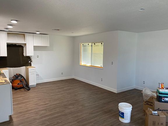 4th image of 822 Carro Dr APT 1