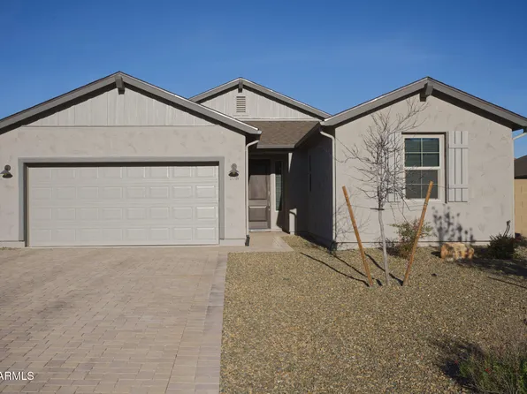 576 Whistle Stop Road, Clarkdale, AZ 86324