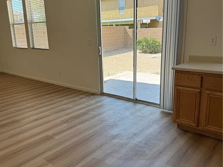 3308 Barada Heights Ave — Photo 9