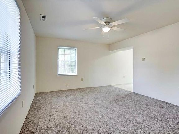5th image of 3349 Dill Ave