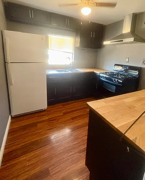 814 Fresno St — Photo 6