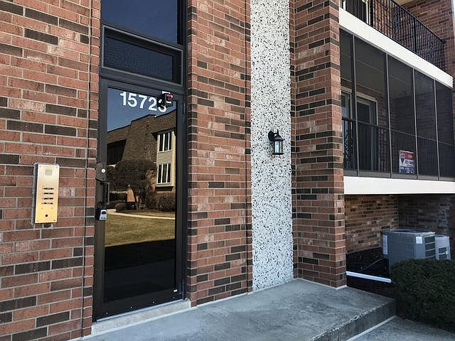 1st image of 15723 Foxbend Ct APT 1W