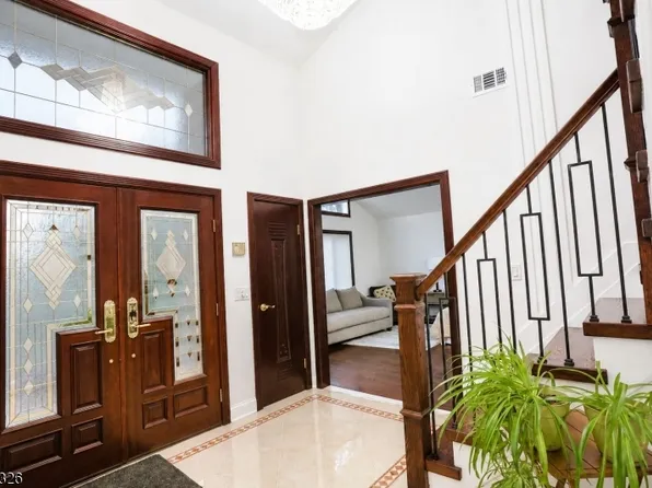 26 BENJAMIN DR, Springfield Twp., NJ 07081