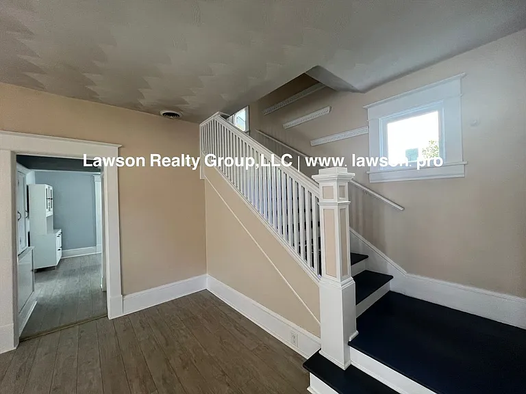 2148 Berkley Ave SW — Photo 40